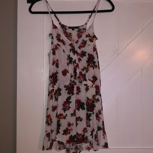 Rose pattern romper!! 🌹